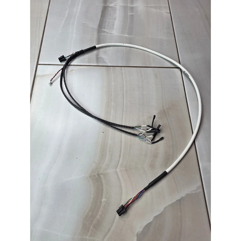 Multi-Pin Electronic Wiring Harness with 6-Pin Molex and‎ 2-Pin Connectors F2